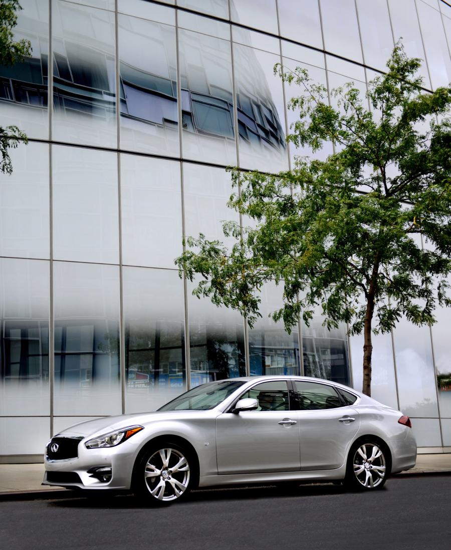  Infiniti Q70S 2015 года  (фото 4 из 7)